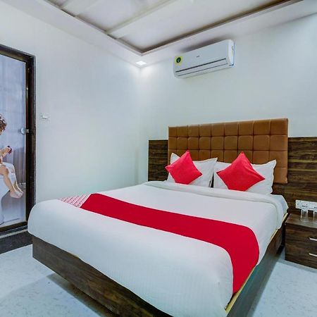 Hotel Golden Palace Lodging And Boarding Thane Buitenkant foto
