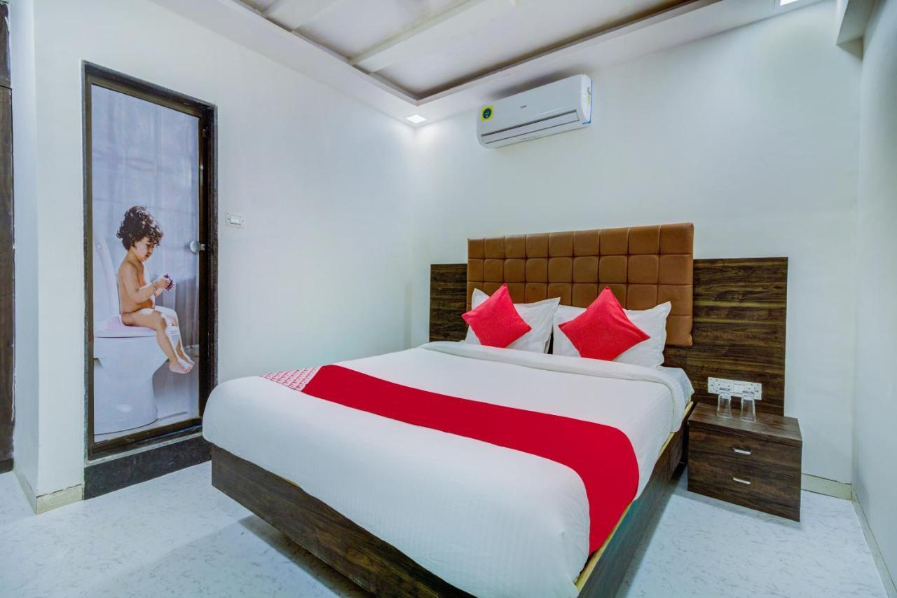 Hotel Golden Palace Lodging And Boarding Thane Buitenkant foto