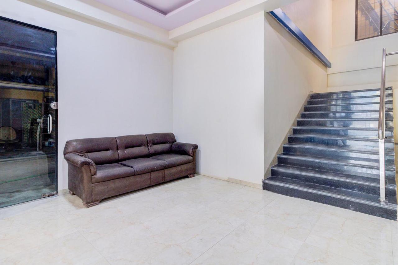 Hotel Golden Palace Lodging And Boarding Thane Buitenkant foto