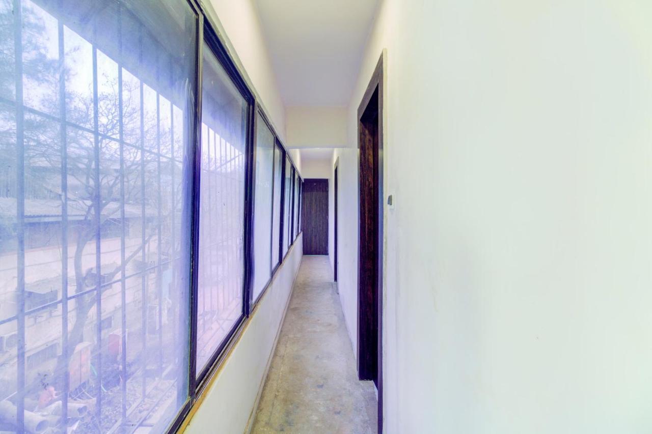 Hotel Golden Palace Lodging And Boarding Thane Buitenkant foto